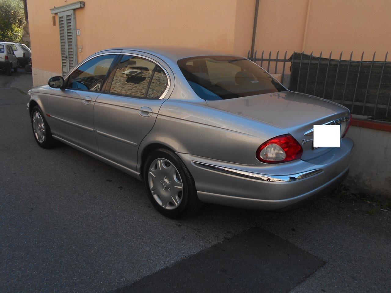 JAGUAR X TYPE