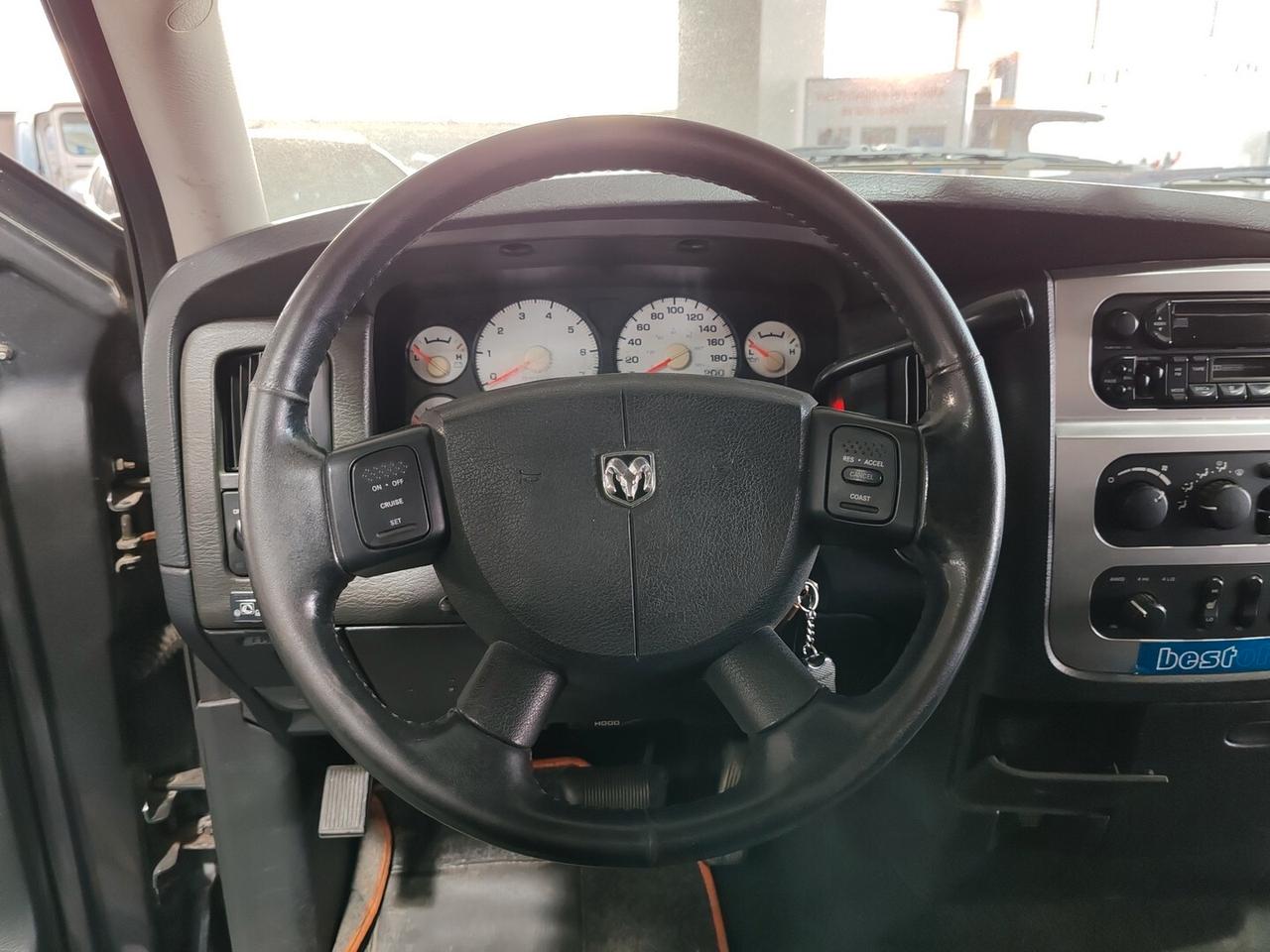Dodge RAM 1500 Laramie
