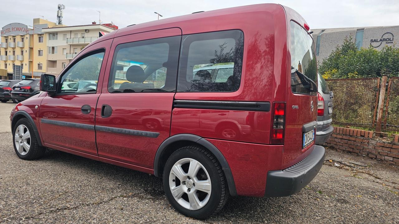 Opel Combo 1.6 CNG Metano 5p. Tour Arizona