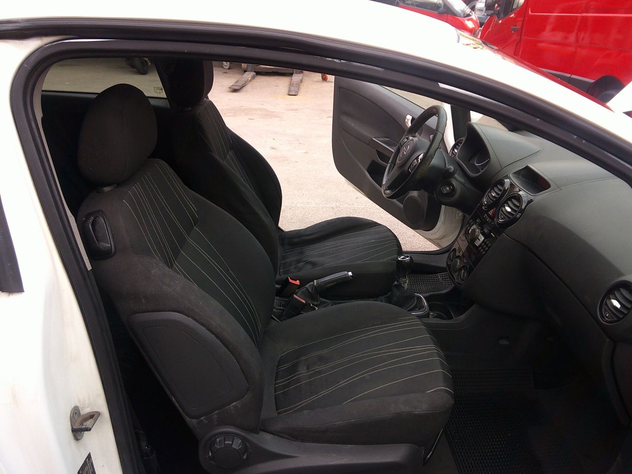 Opel Corsa 2010 photo 5