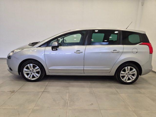 PEUGEOT 5008 2.0 HDi 150CV 5 posti - Bluetooth - Sens. Post.