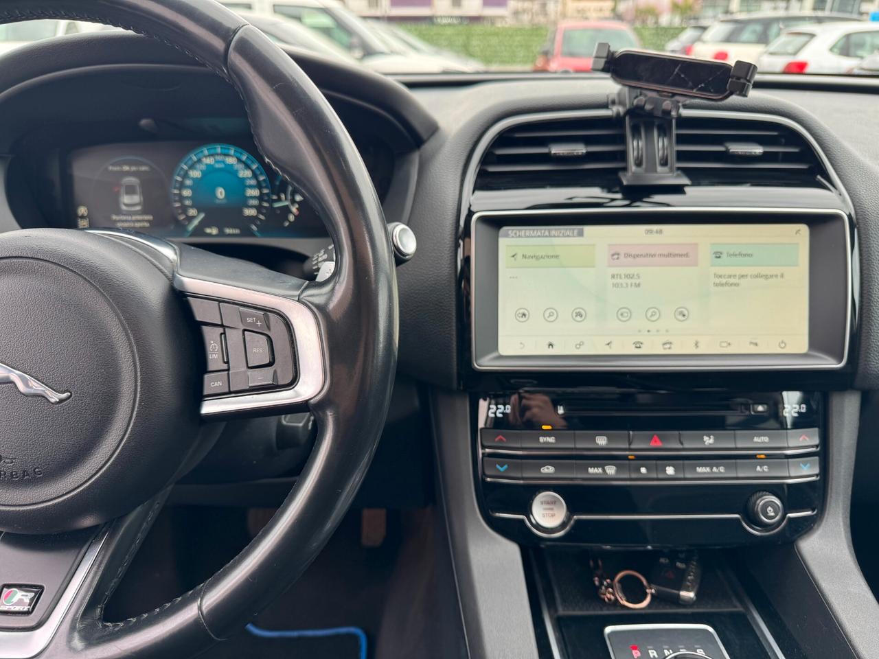 Jaguar F-Pace 2.0 D 180 CV aut. R-Sport