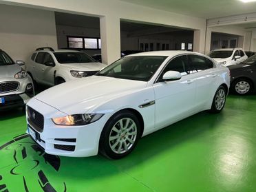 Jaguar XE 2.0 D 180 CV Portfolio