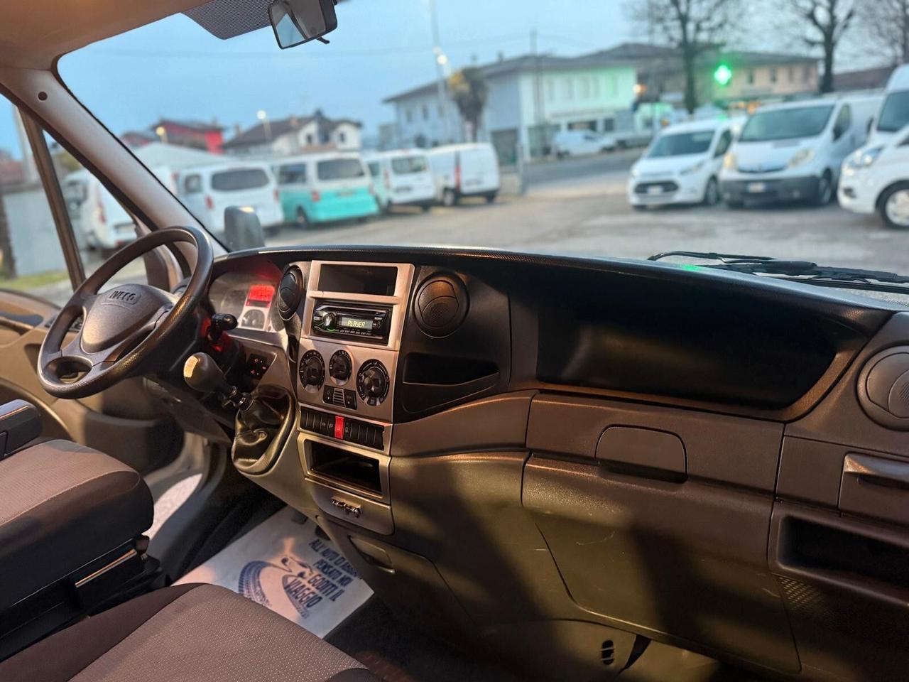 IVECO DAILY 35C14 MOTORE 3.0 140 CV GRU 3 SFILI CASSONE FISSO