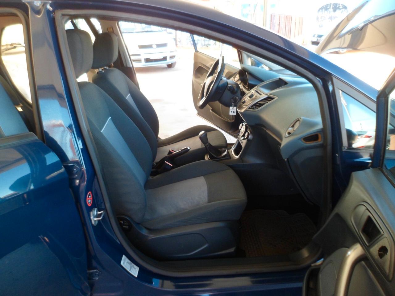 FORD Fiesta 1.4 tdci 68cv neopatentati 5p 10