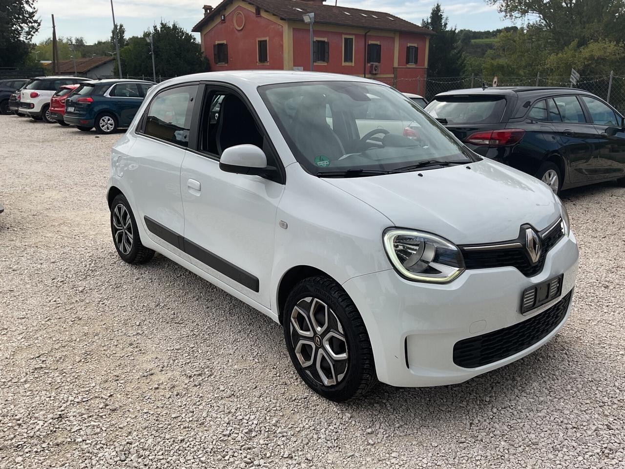 Renault Twingo SCe 65 CV Signature