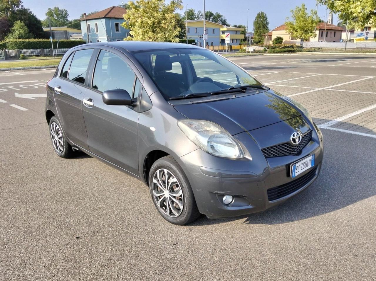 Toyota Yaris 1.0 69Cv 5 Porte*Aux*Clima automatico
