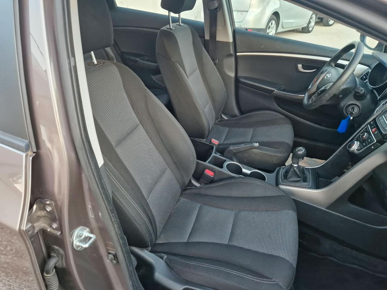Hyundai i30 1.4 CRDi 5p. 90 CV