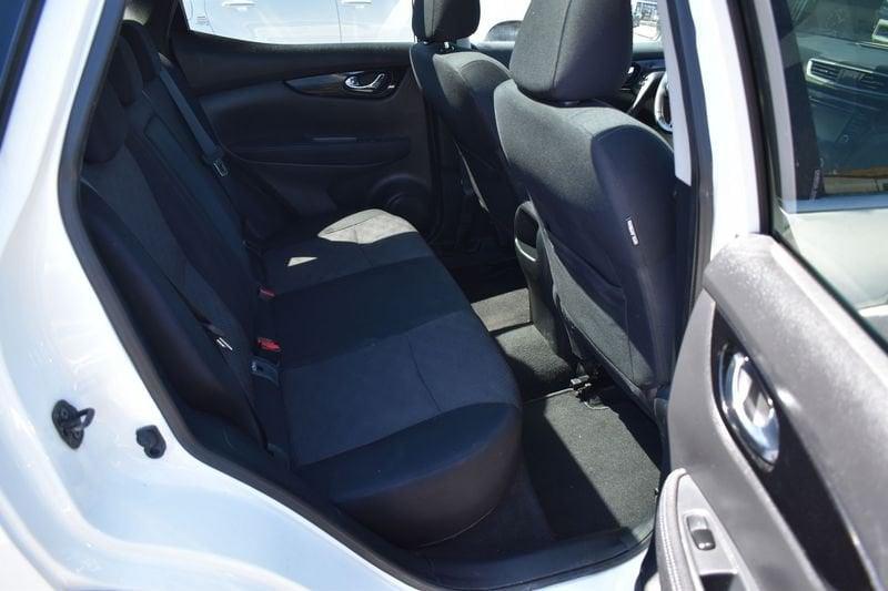 Nissan Qashqai 1.5 110 dCi N-Connecta