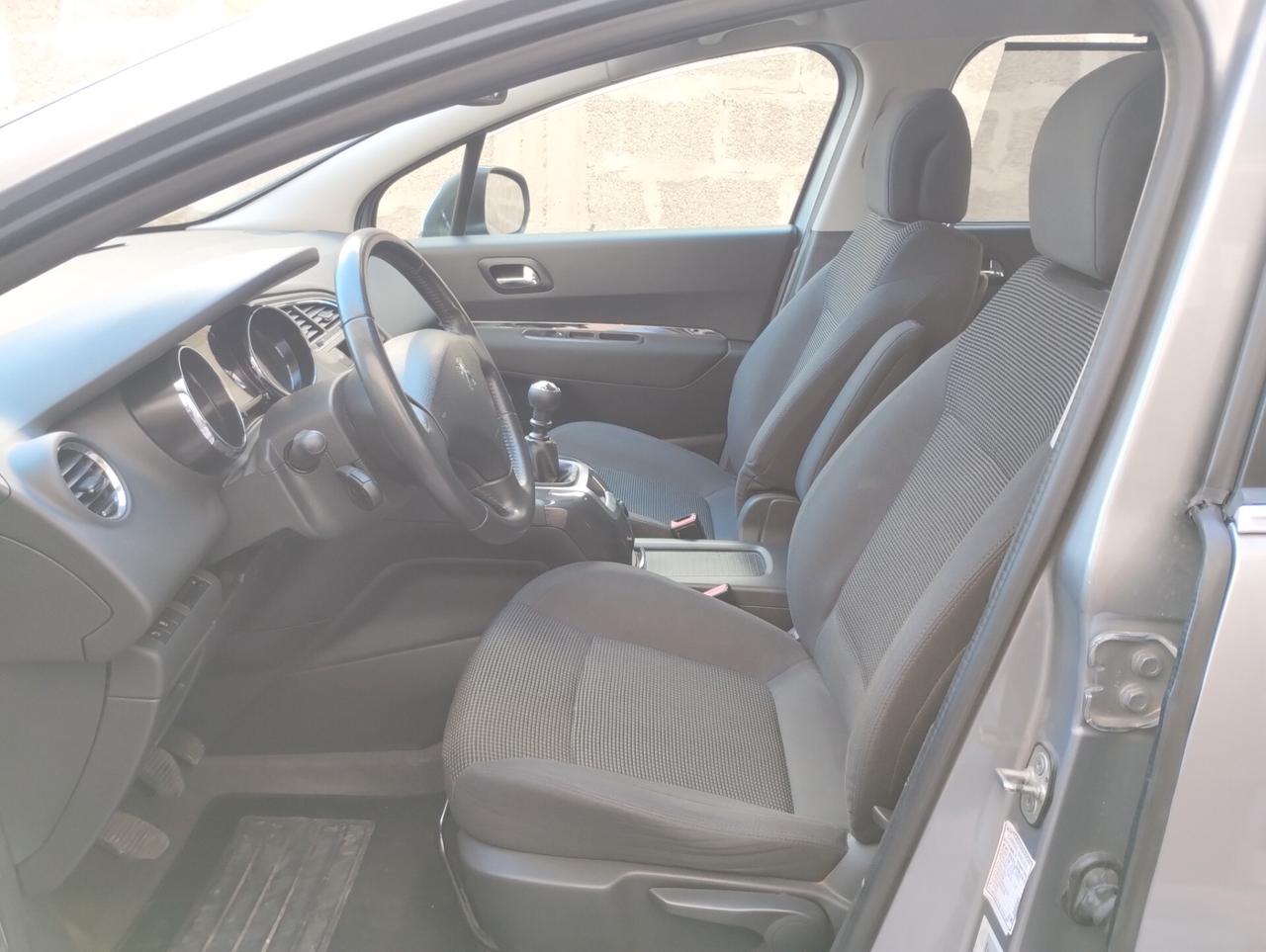 Peugeot 5008 BlueHDi 115cv SeS Business 7 posti