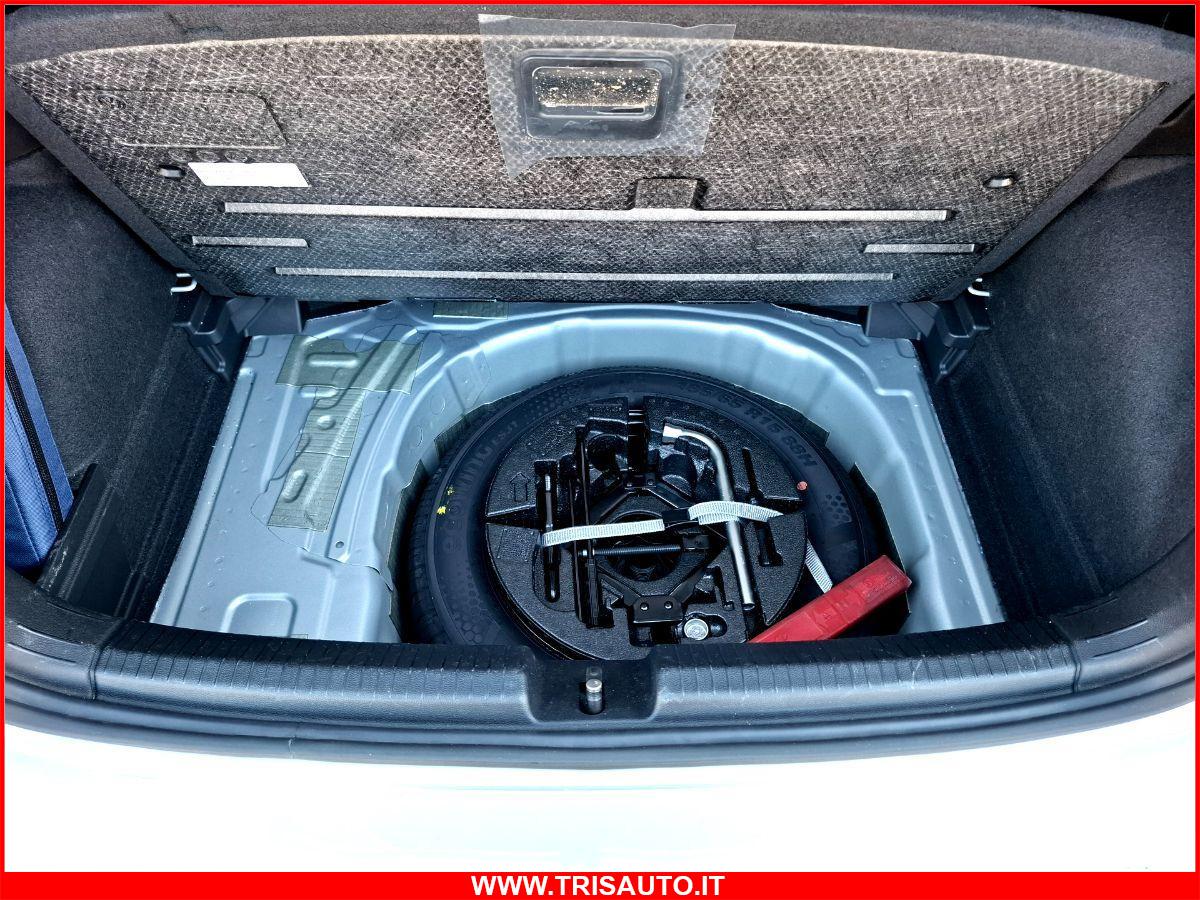 VOLKSWAGEN Polo 1.0 TSI DSG Life NEOPATENTATI (FARI LED+NAVI)
