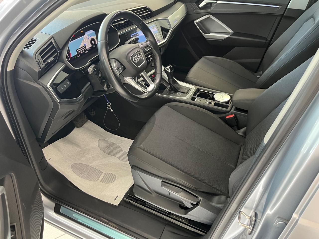 Audi Q3 35 TDI S tronic Business Advanced