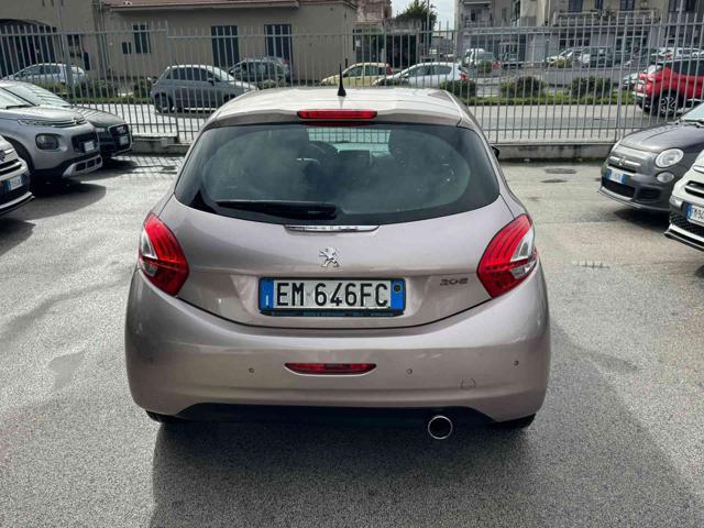 PEUGEOT 208 1.4 95CV Allure
