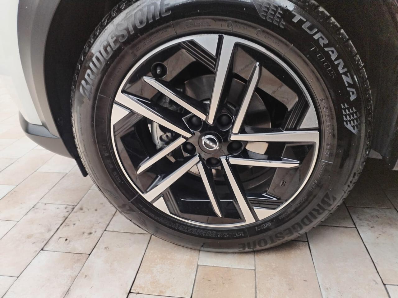 Nissan Juke 1.0 DIG-T 114 CV N-Connecta