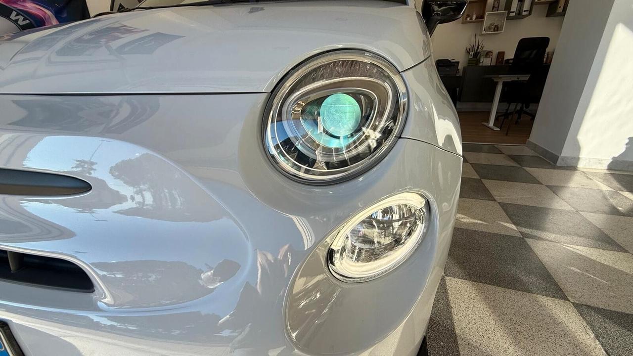 Abarth 500 1.4 Turbo T-Jet 140 CV