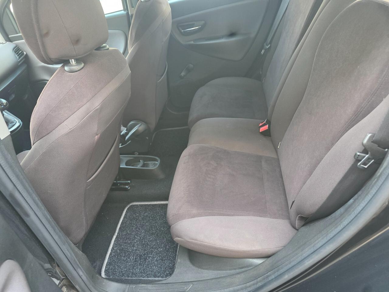 Lancia Ypsilon 1.3 MJT 16V 95 CV 5 porte S&S Silver