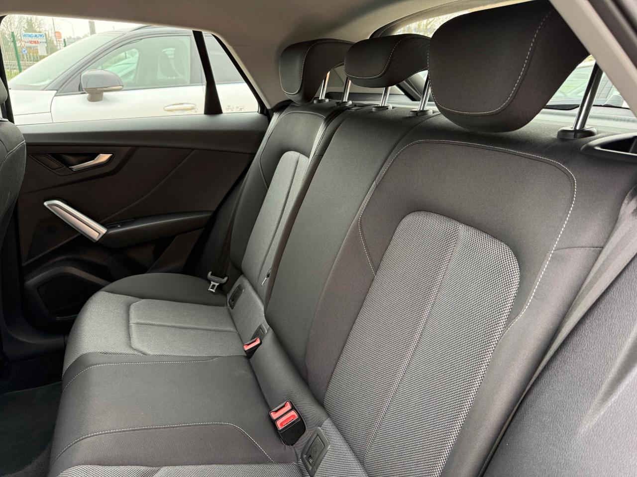 Audi Q2 30 TDI S tronic Identity Black 1.6 my20