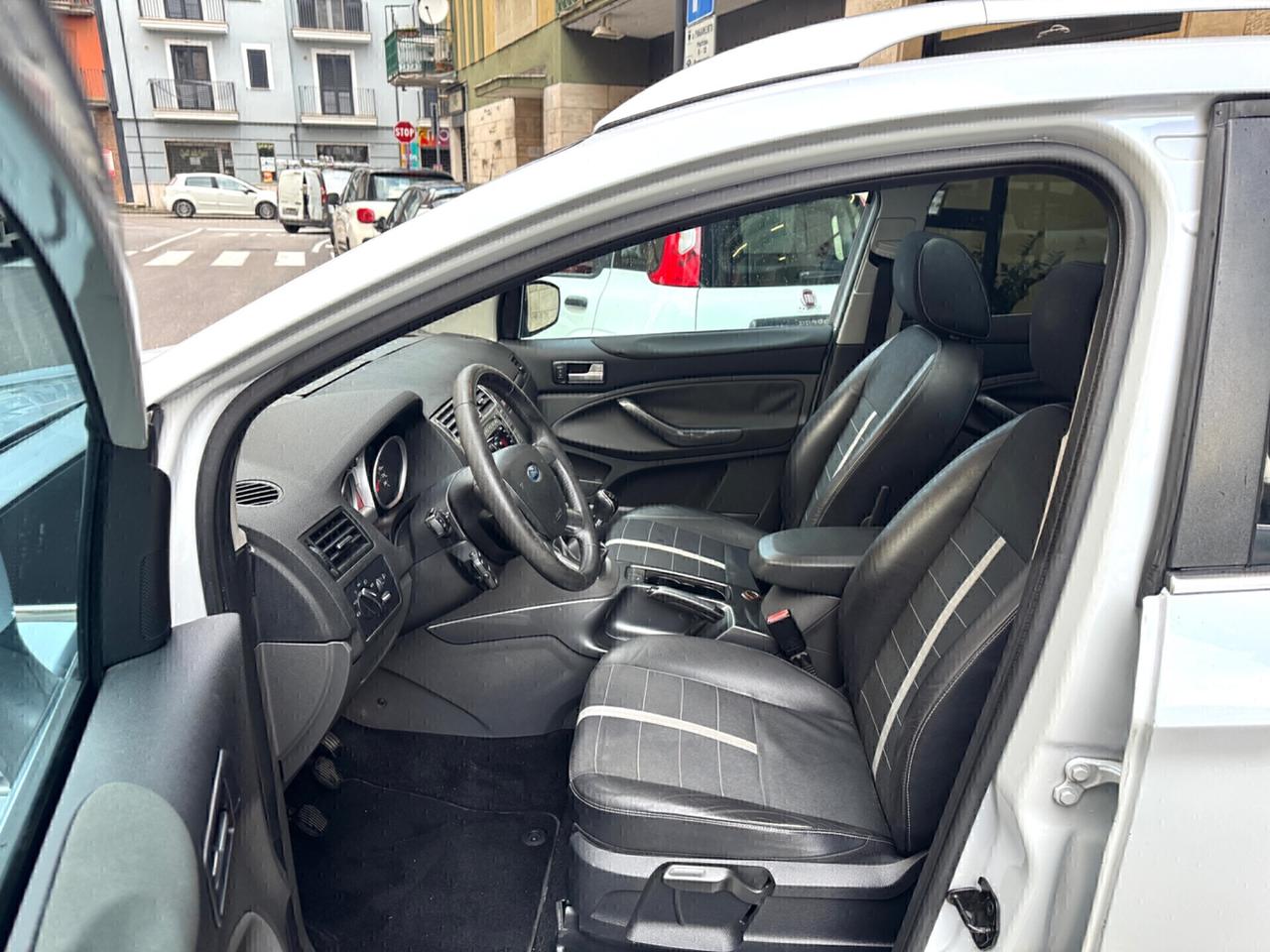 Ford Kuga 2.0 TDCi 136 CV 4WD Titanium