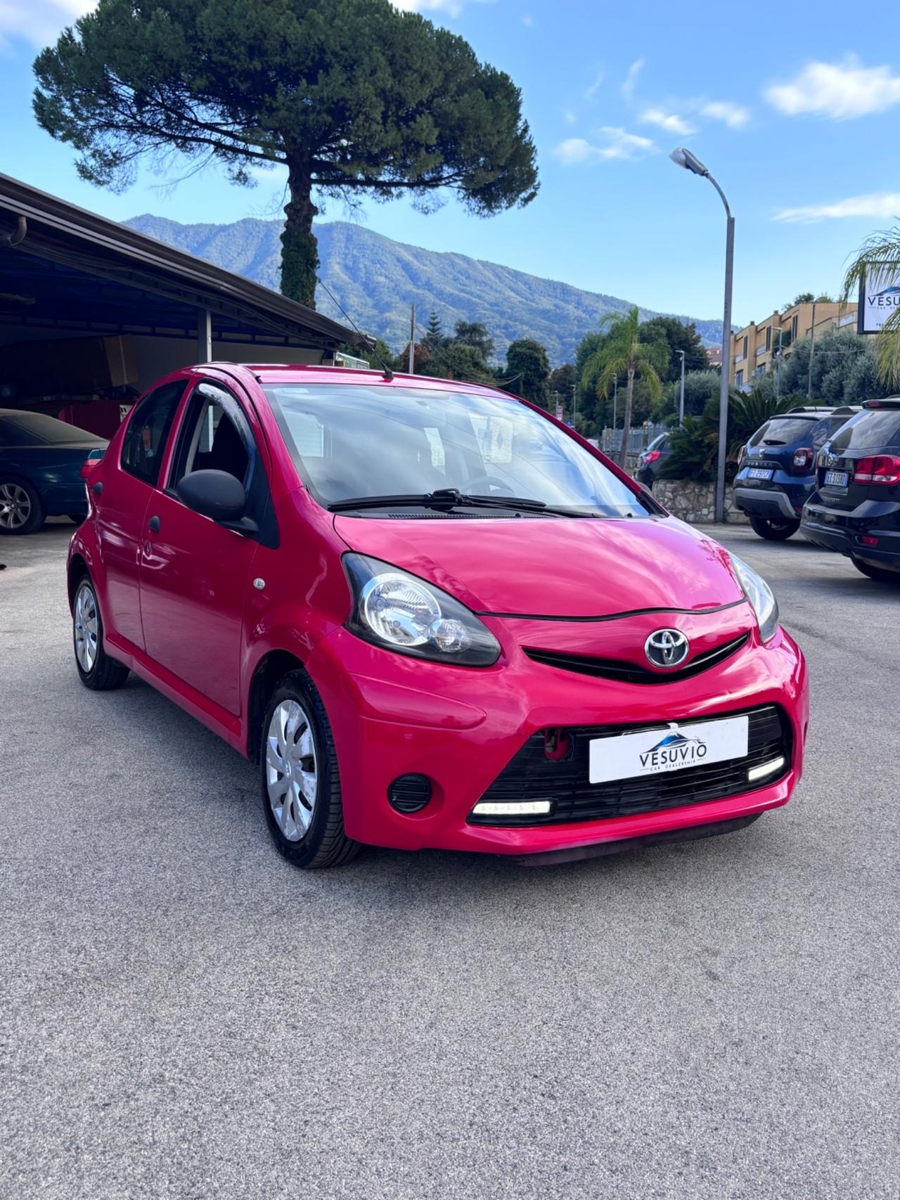 Toyota Aygo 1.0 12V VVT-i 5 porte Active Connect