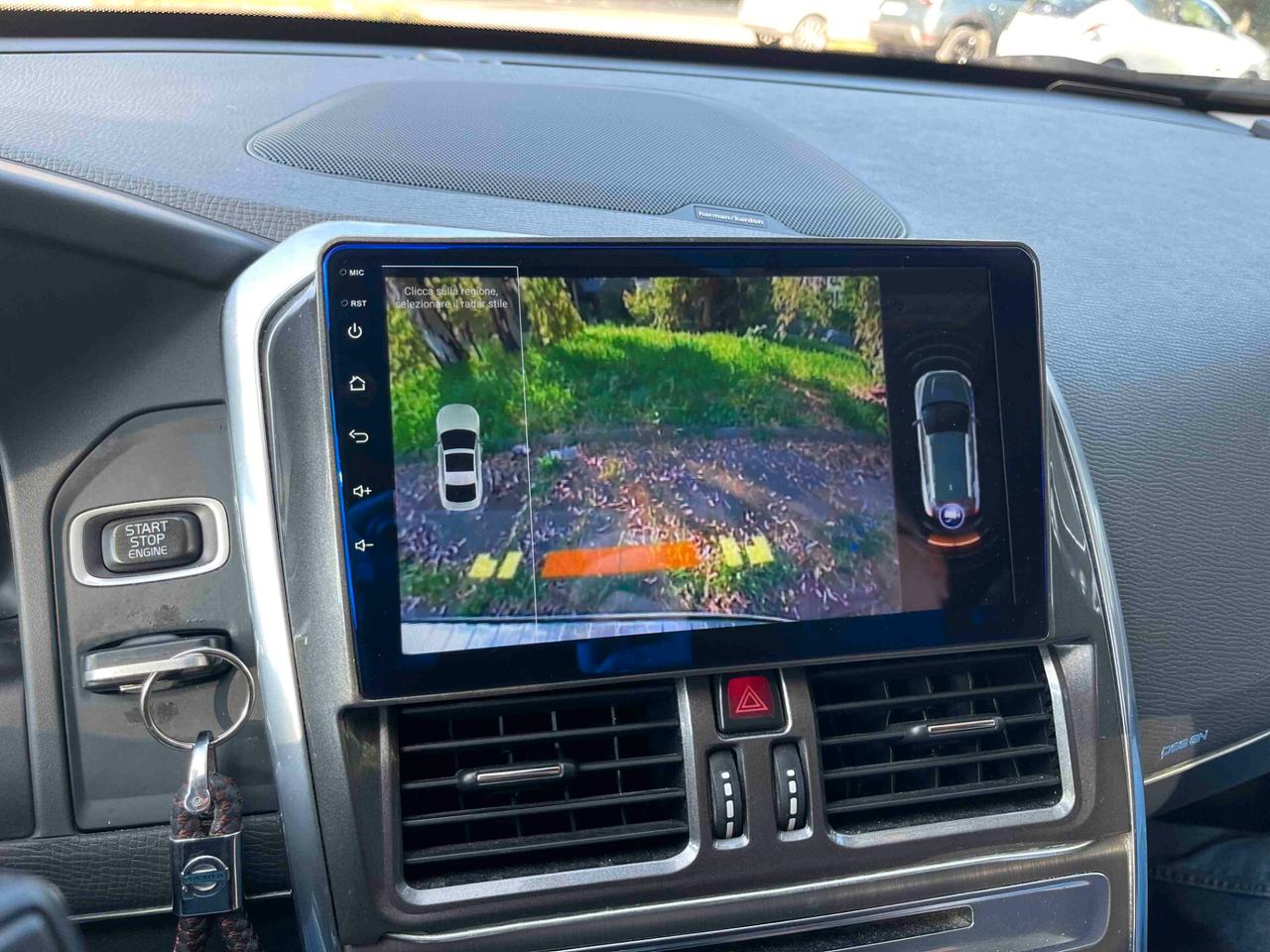 Volvo XC 60 XC60 D5 AWD Geartronic R-design Automatica Apple Car Android