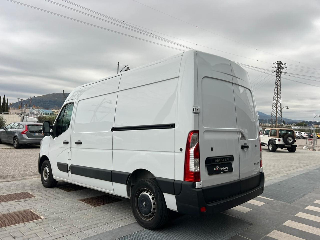 Renault Master T35 2.3 ENERGY DCI 150CV L2H2 (001)