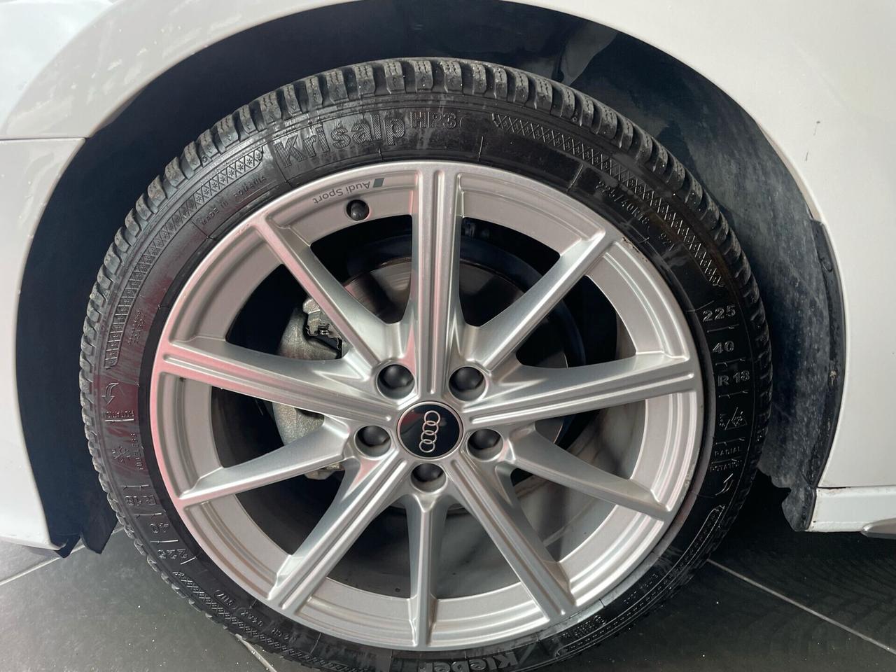 AUDI A3 SPB 35tdi S TRONIC S LINE 150cv.