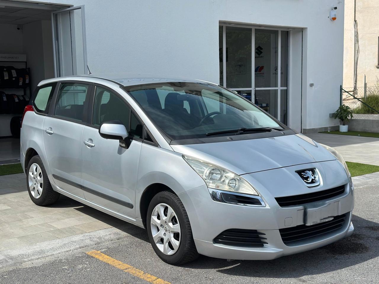 Peugeot 5008 1.6 HDi 110CV Business