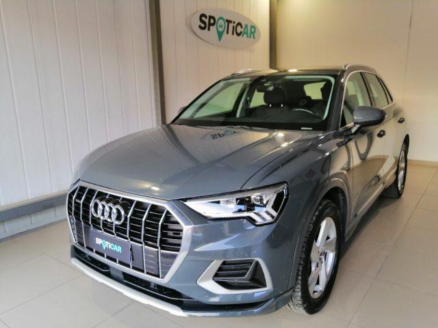 AUDI Q3 40 TDI quattro S tronic Business