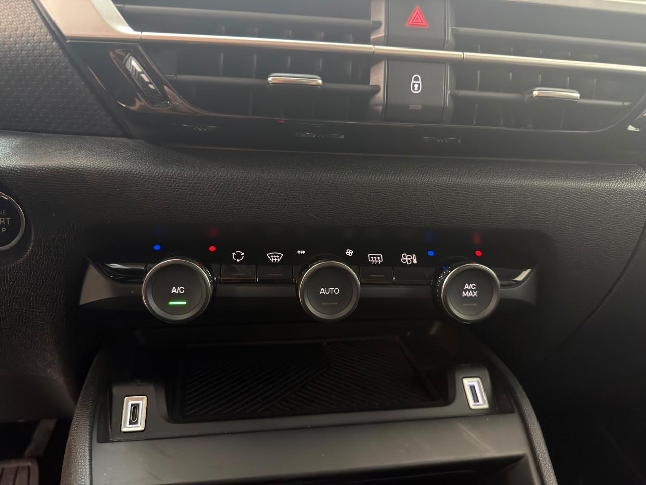 Citroen C4 X 130CV EAT8 Max My25