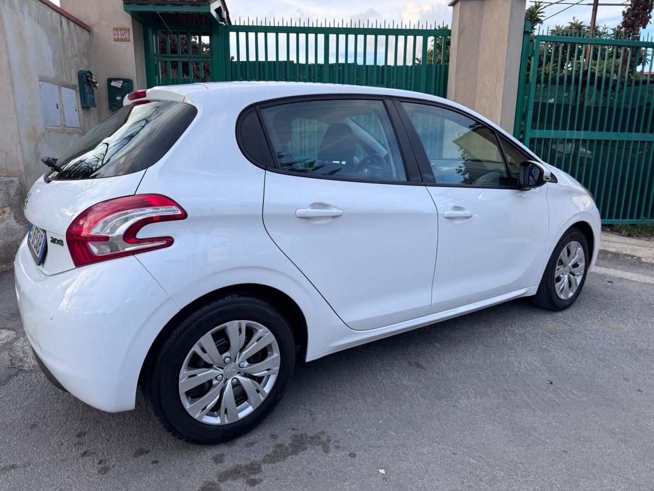 Peugeot 208 PureTech 82 5 porte Access