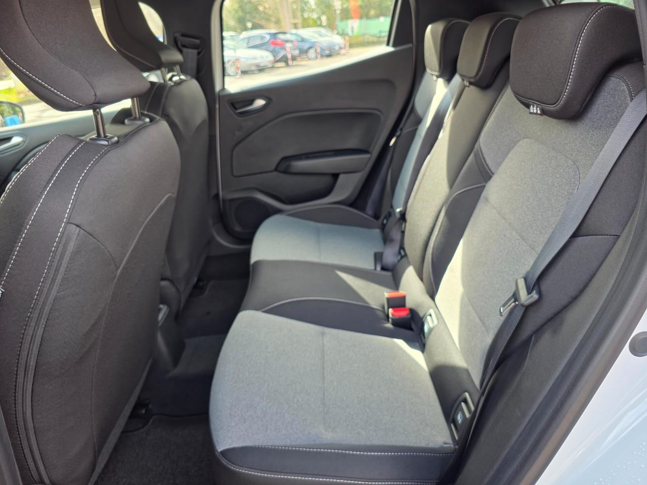 Renault Clio TCe 90 CV 5 porte Esprit Alpine 2024-E6E Manuale NEO