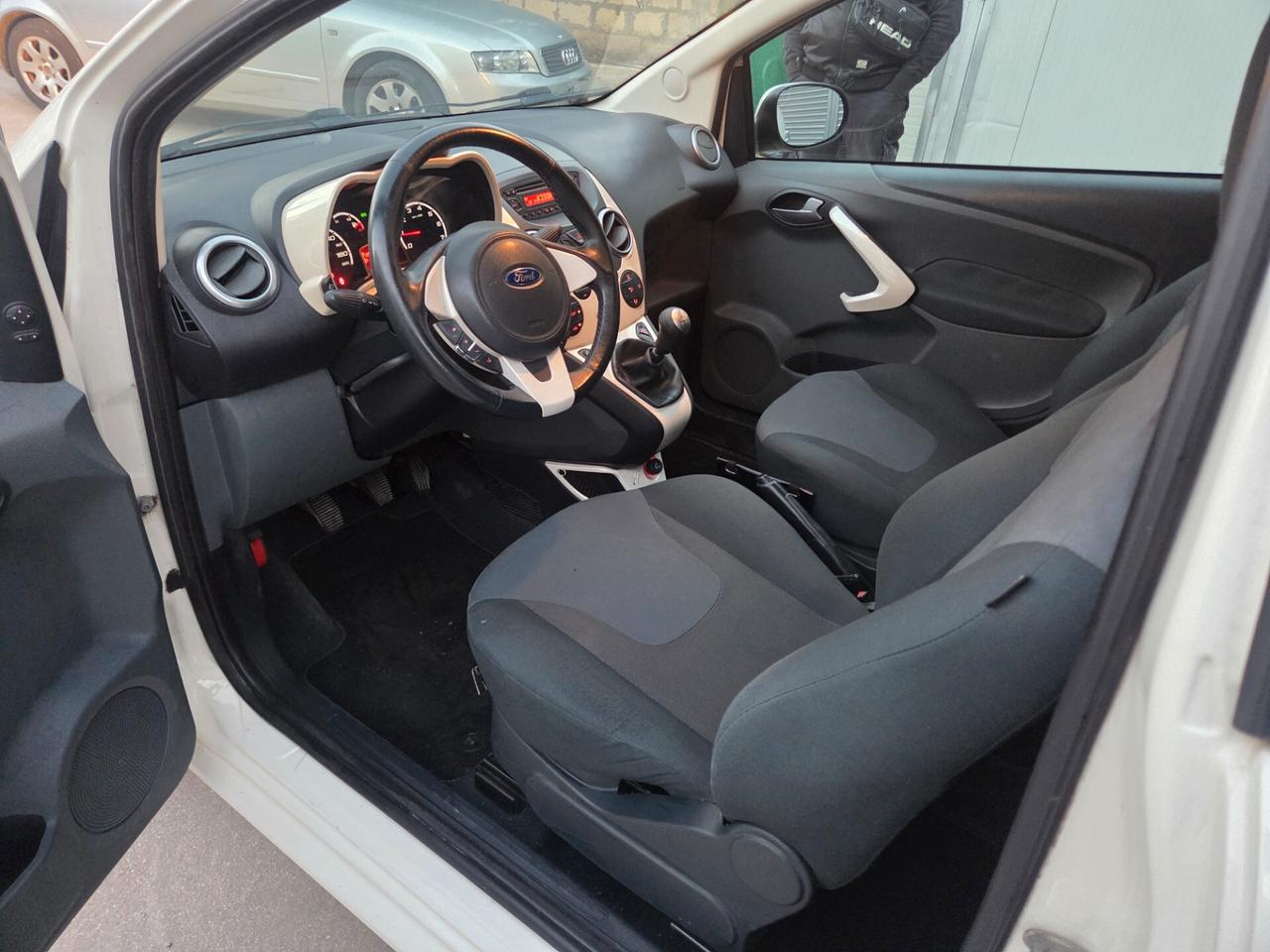 Ford Ka 1.3 TDCi 75CV Titanium