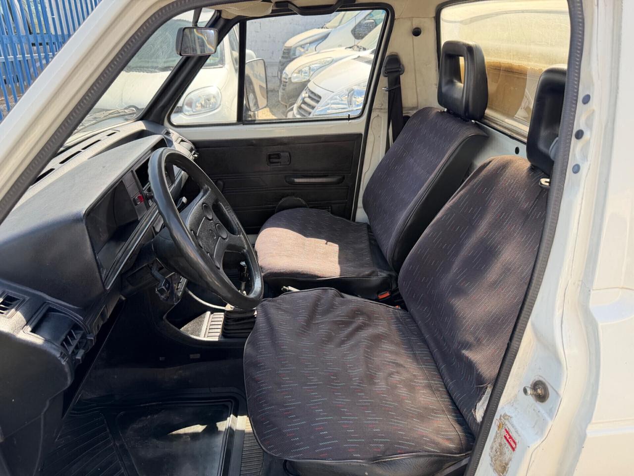 Volkswagen Caddy pick-up