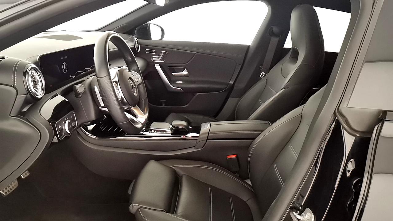 Mercedes-Benz CLA Sh.Brake - X118 - CLA Shooting Brake 200 d Premium auto