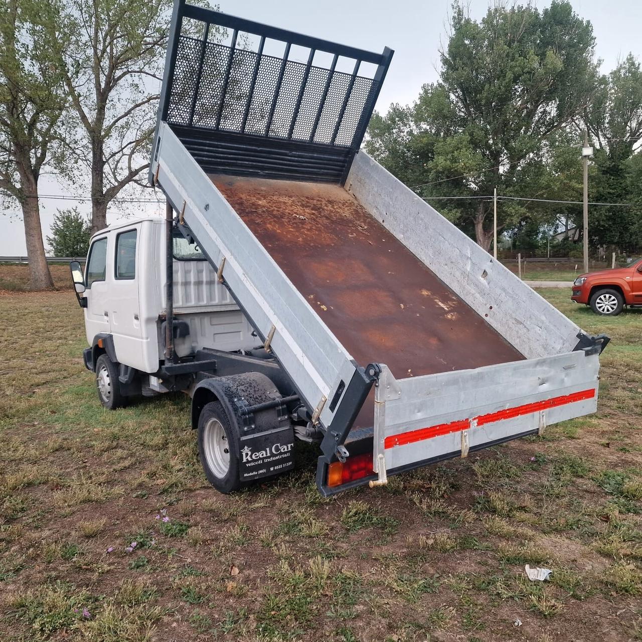 Nissan cabstar 35.13 3.0 tdi RIBALTABILE TRILATERALE 6 POSTI MOTORE NUOVO 80MILA KM