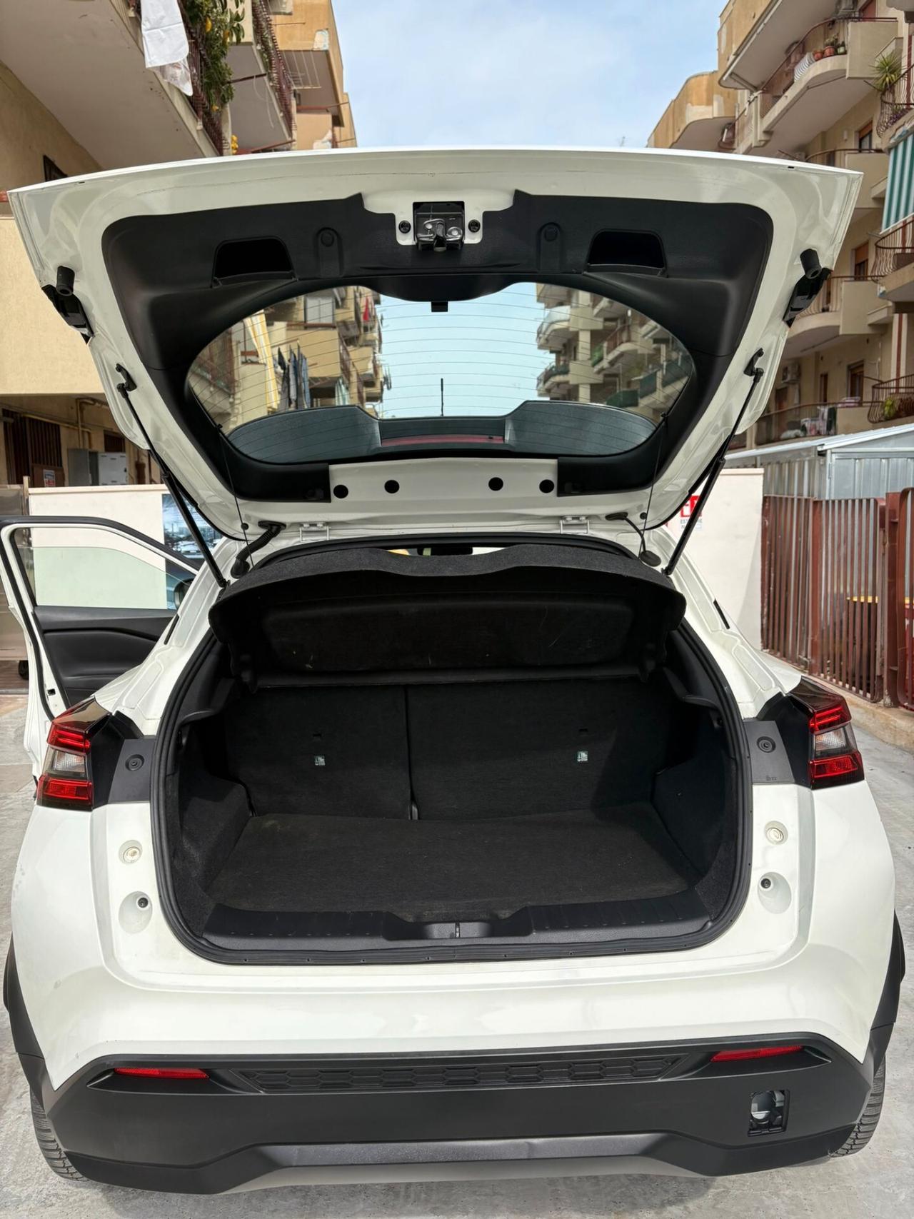 Nissan Juke 1.0 DIG-T 117 CV N-Connecta