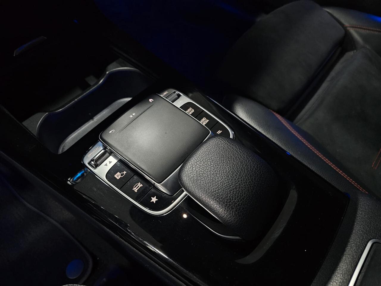 NUOVA MERCEDES-BENZ CLA 200d PREMIUM AMG LINE 2.0d 150CV AUTOMATIC