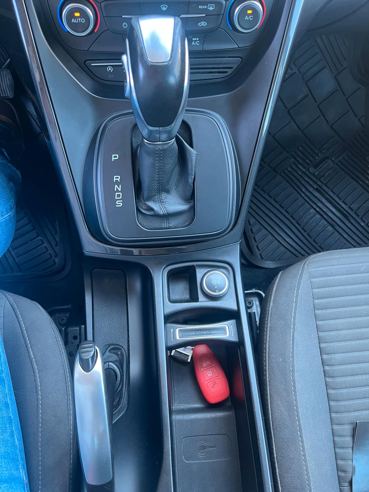 Ford C-Max 1.5 tdci Titanium s&s 120cv powershift