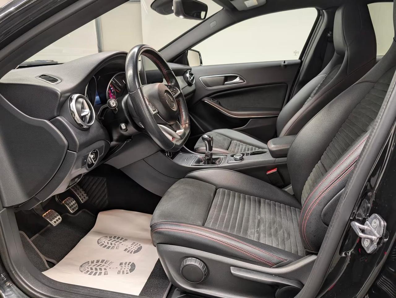 Mercedes-benz GLA 180 AMG line