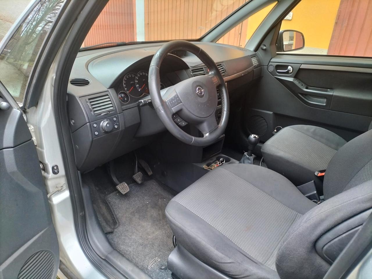 Opel Meriva 1.4 16V Cosmo OK NEOPATENTATI