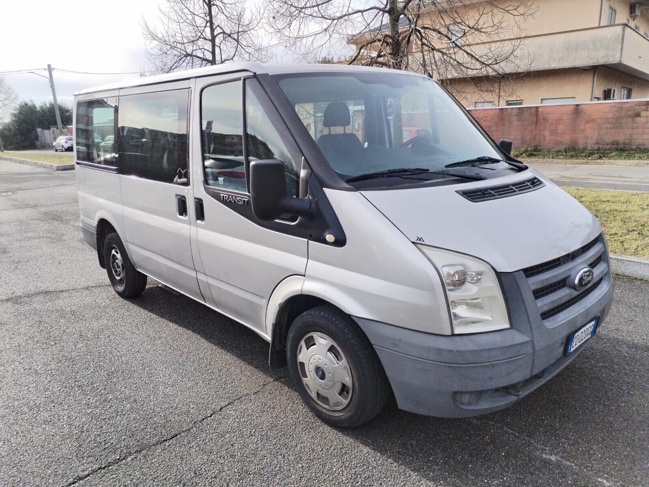 Ford Tourneo Transit 300S 2.2 TDCi/115 PC-TN Combi