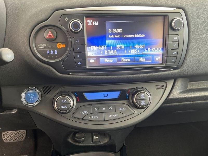 Toyota Yaris 1.5 Hybrid 5 porte Trend "Red Edition"