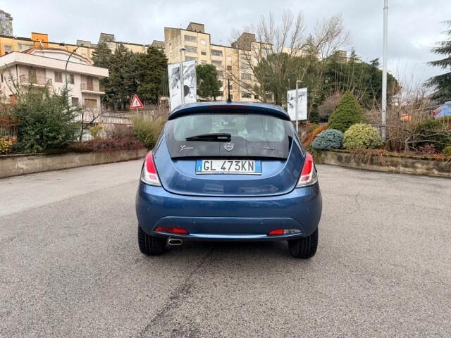 Lancia Ypsilon 1.0 FireFly 5 porte S&S Hybrid Gold 2022