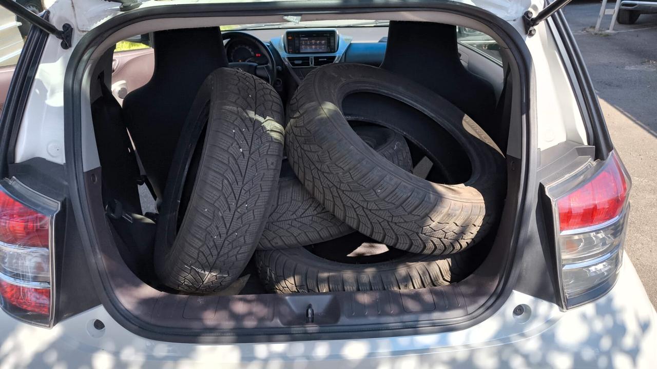 Toyota iQ 1.0