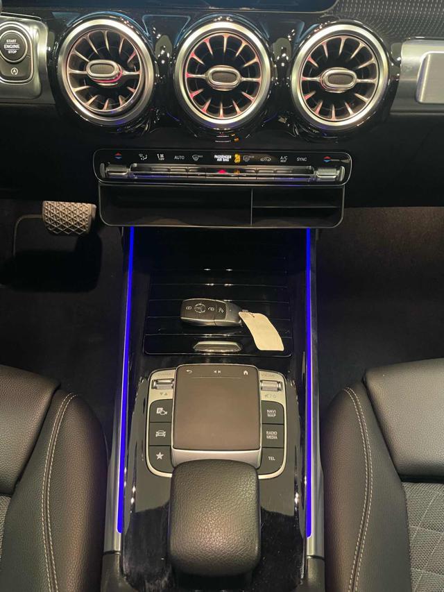 MERCEDES-BENZ GLB 200 d Automatic *PELL/NAVI/LUCI/TELEC*