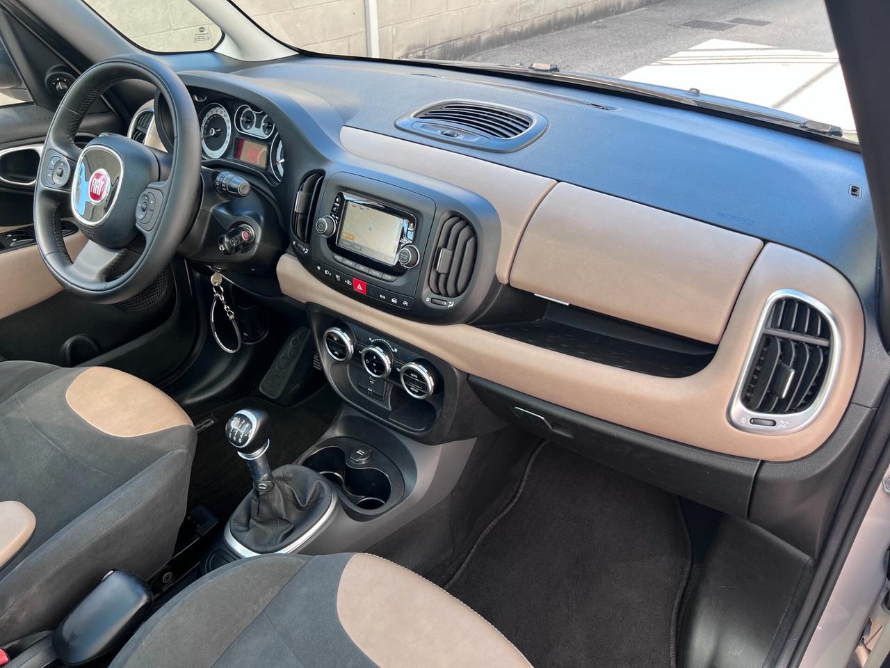 Fiat 500L 1.6 mjt Lounge 105cv NAVI/TETTO PANO/PDC/TEL. PERFETTA!!