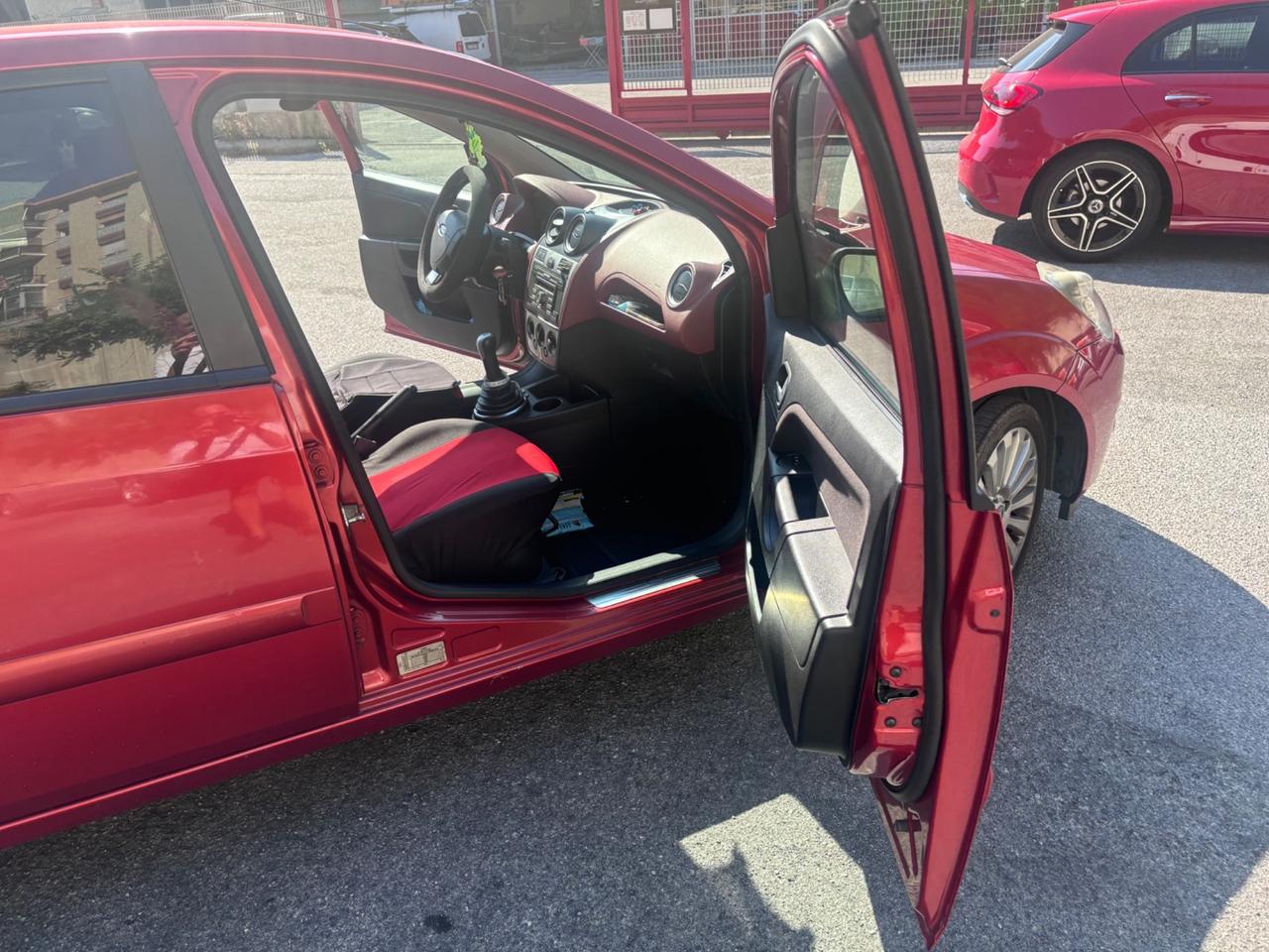 Ford Fiesta 1.4 TDCi 5p. Ghia TUTTI LAVORI FATTI