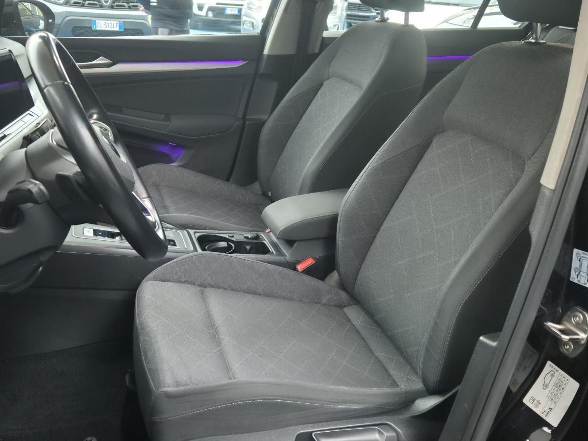 VOLKSWAGEN - Golf - 1.5 TGI DSG Style