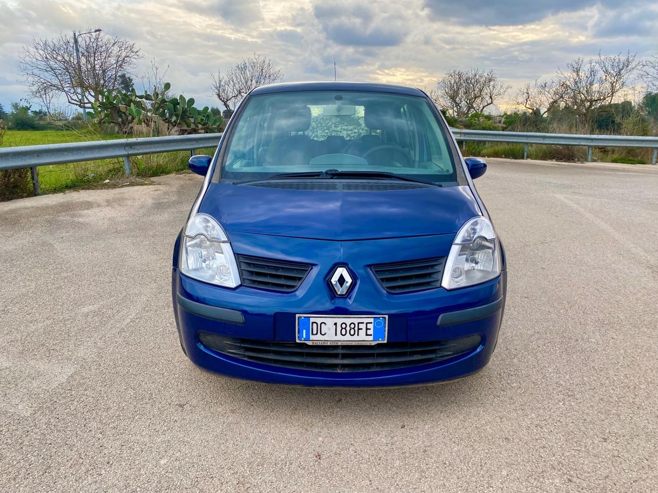 Renault Modus 1.5 dCi 85CV Confort Dynamique