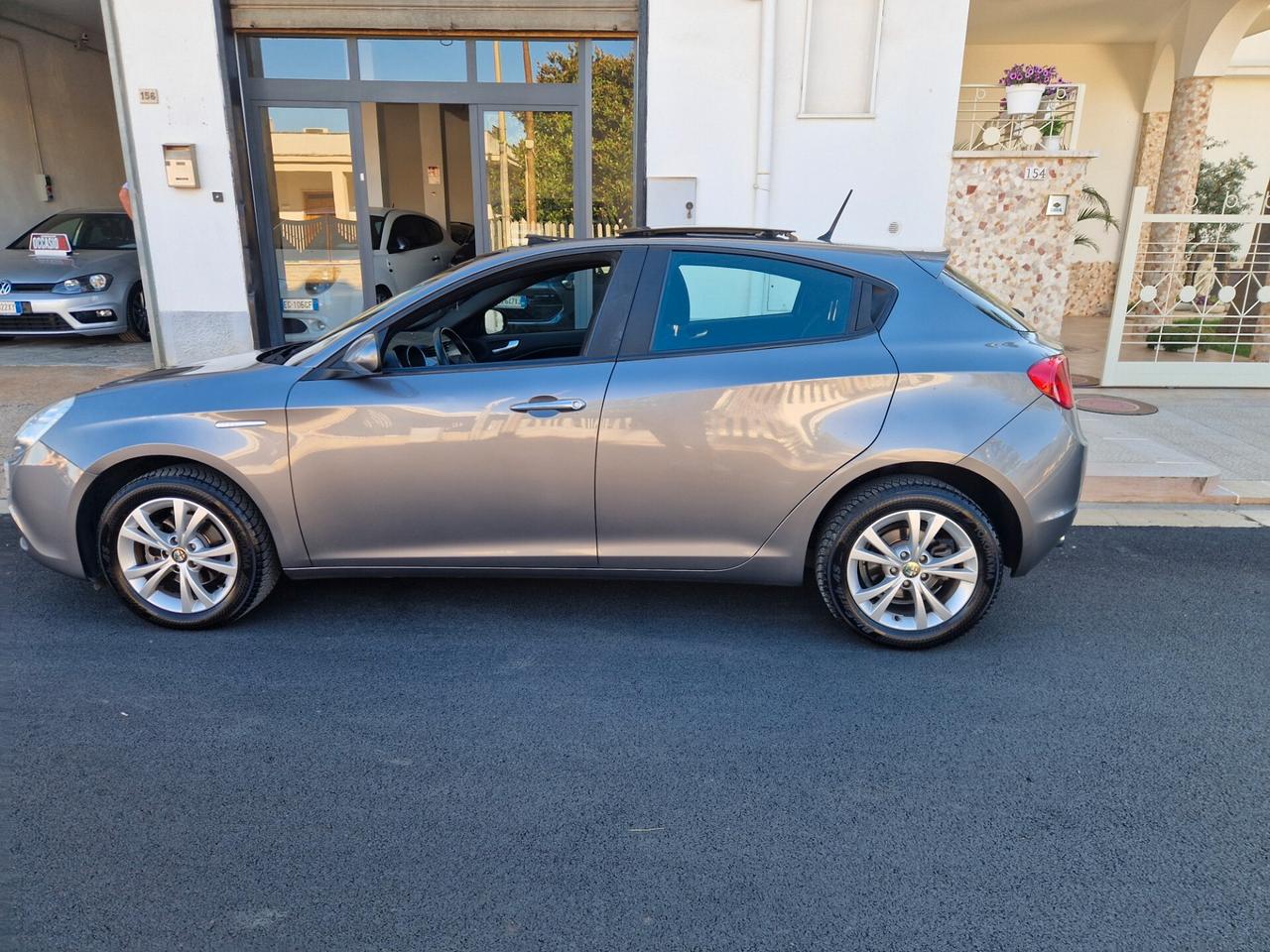 Alfa Romeo Giulietta 1.6 JTDm-2 105 CV Distinctive
